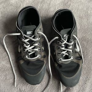 Nike Training Minimalist Sneaker NIB womens 7.5